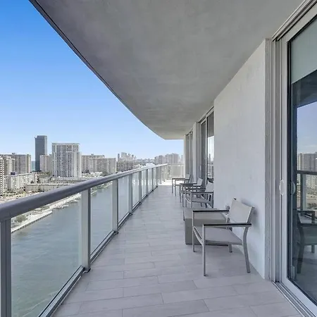 Modern Ocean View 3 Bedroom Condo Resort Amenities